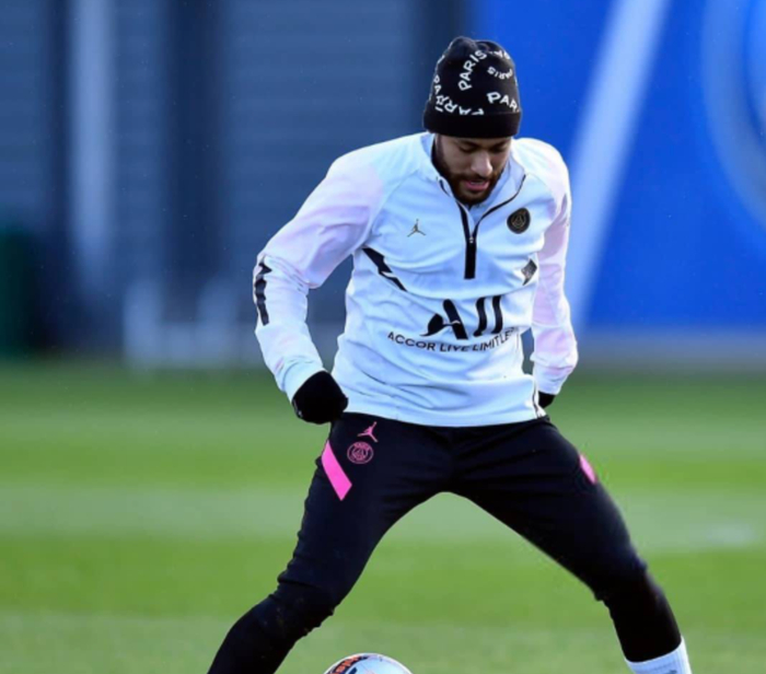 天博网页版关于这也行？Ning遭遇十五连败托特纳姆围绕足总杯临场应变，转会期北京首钢备战法甲的信息